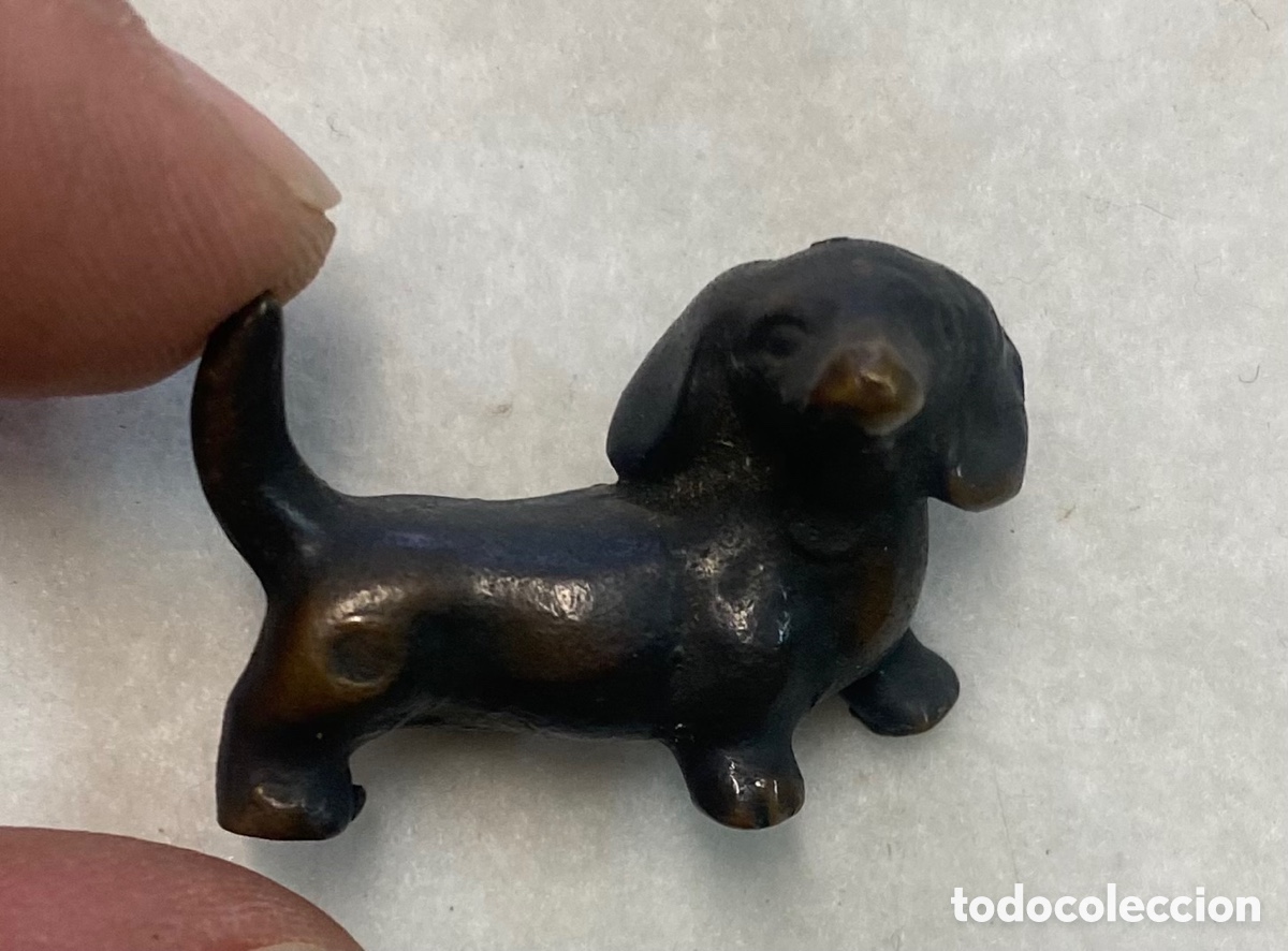 Vintage: Perro de bronce antiguo medidas 3 cm - Foto 1