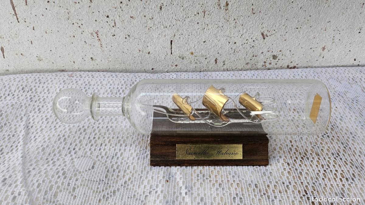 Vintage: barco de cristal denro de una botella - Foto 1