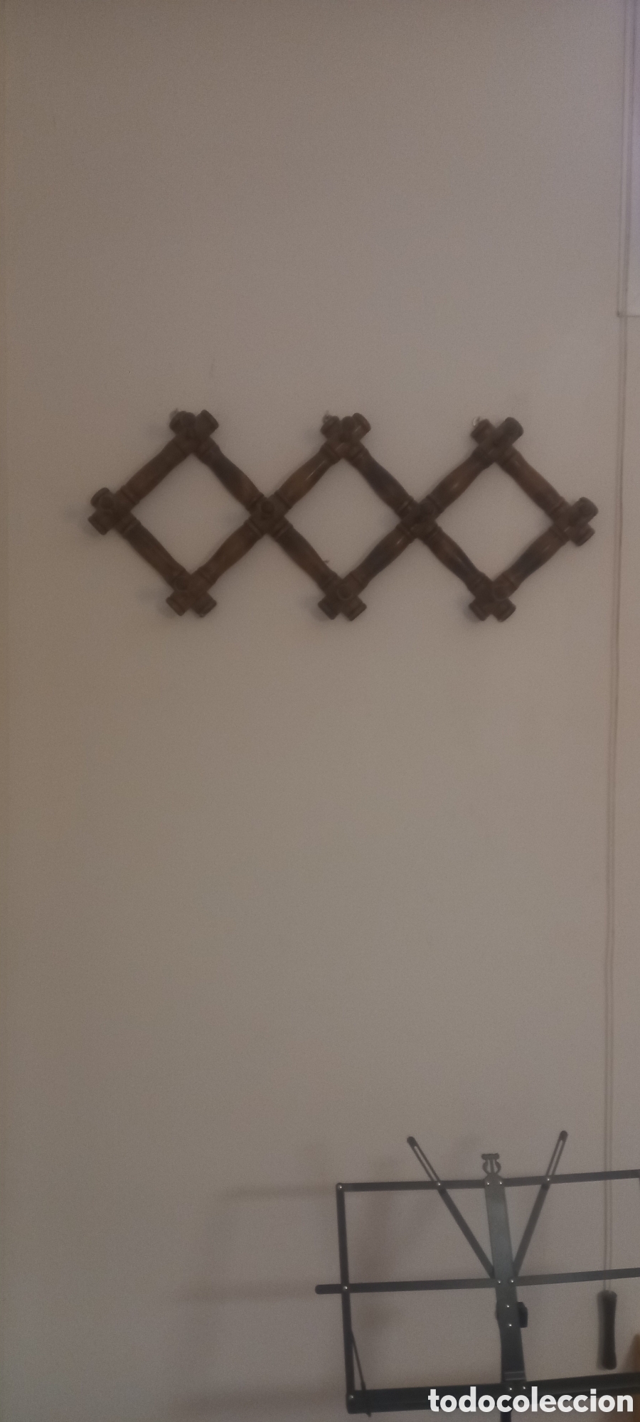 Vintage: Perchero extensible en madera