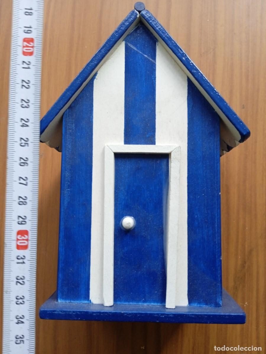 Vintage: Caseta playa de madera (904)