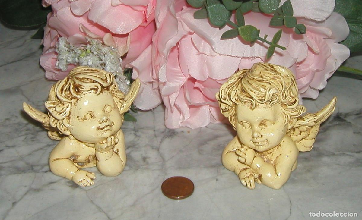 Vintage: &Aacute;ngeles Querubines &aacute;ngel vintage D&eacute;cada de los 70-80 Inscripci&oacute;n &rdquo;D&rdquo; en uno de ellos