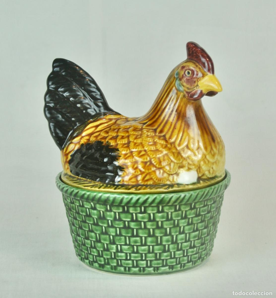 Vintage: Huevera forma de gallina base verde - Foto 1