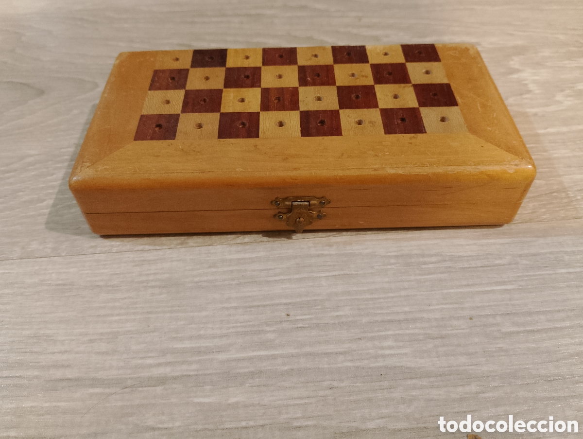 Vintage: PEQUE&Ntilde;O AJEDREZ DE VIAJE MADERA. - Foto 4