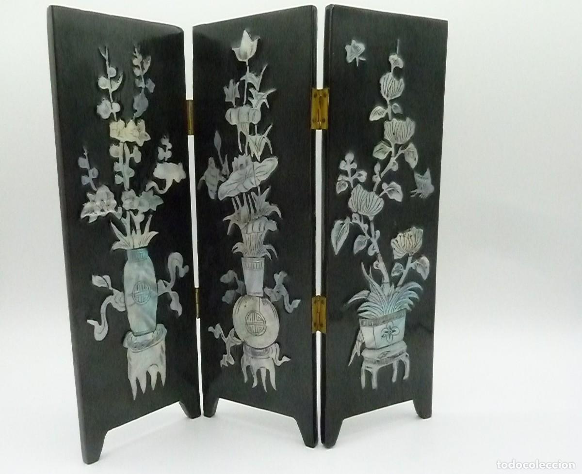 Vintage: Mini biombo lacado, flores de concha incrustadas - Foto 1