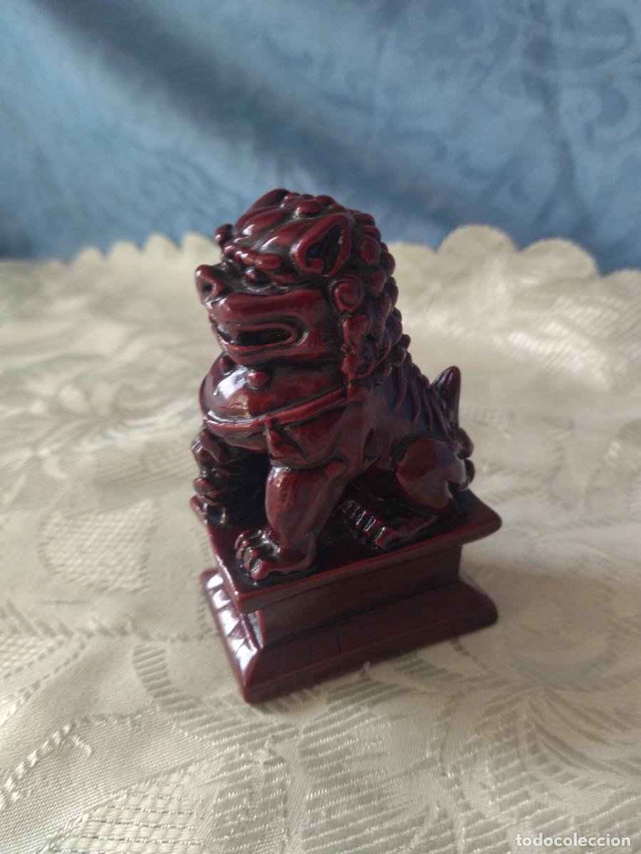 Vintage: Bonito perro de f&oacute; drag&oacute;n protector chino de resina. - Foto 4