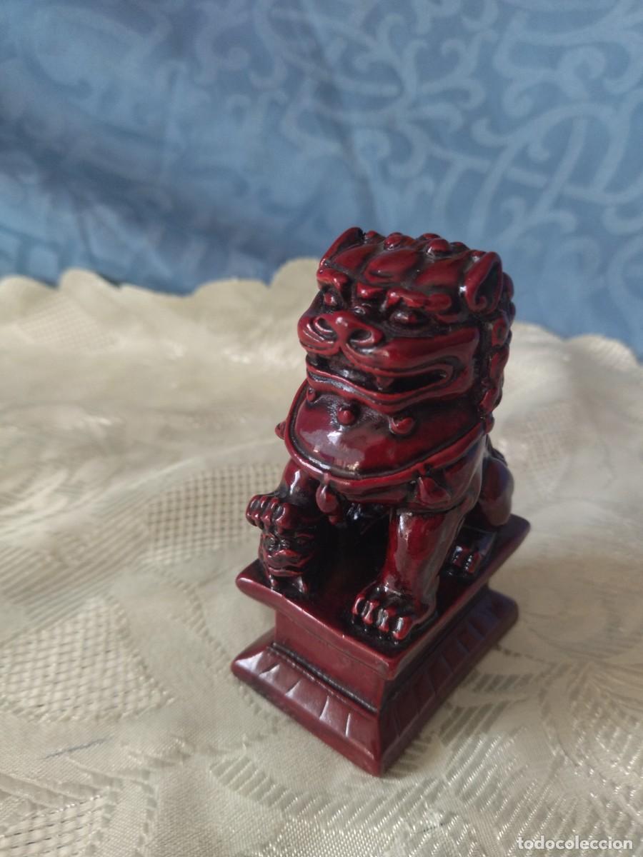 Vintage: Bonito perro de f&oacute; drag&oacute;n protector chino de resina. - Foto 5