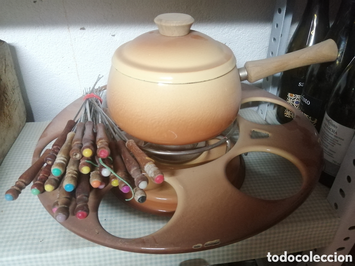 Fondue esmaltada con 18 pinchos