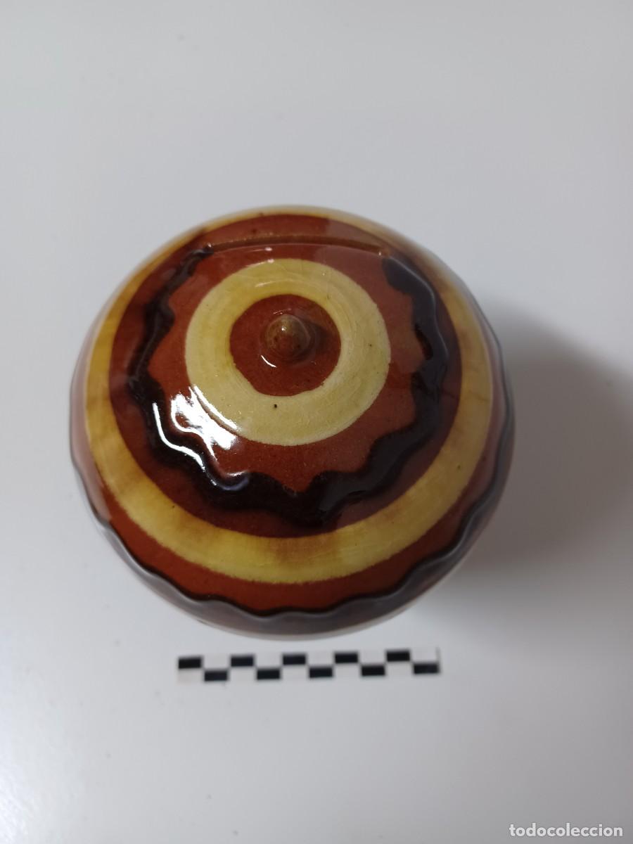 Vintage: Hucha de cer&aacute;mica pintada. - Foto 3