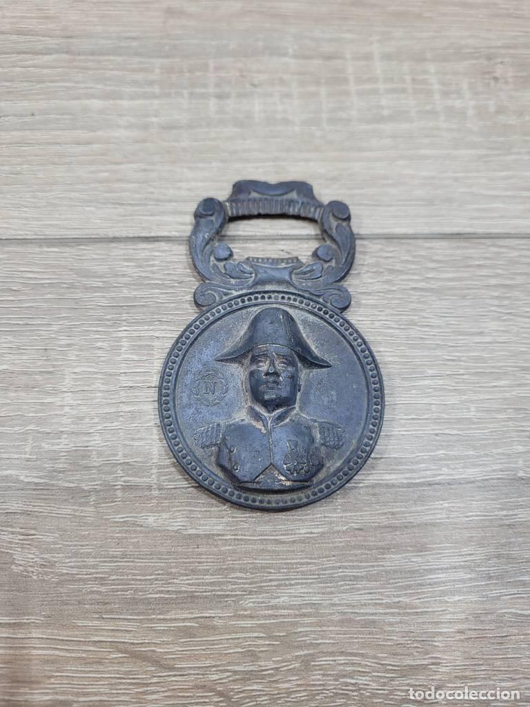 Vintage: ABRIDOR FABRICADO EN BRONCE - Foto 1