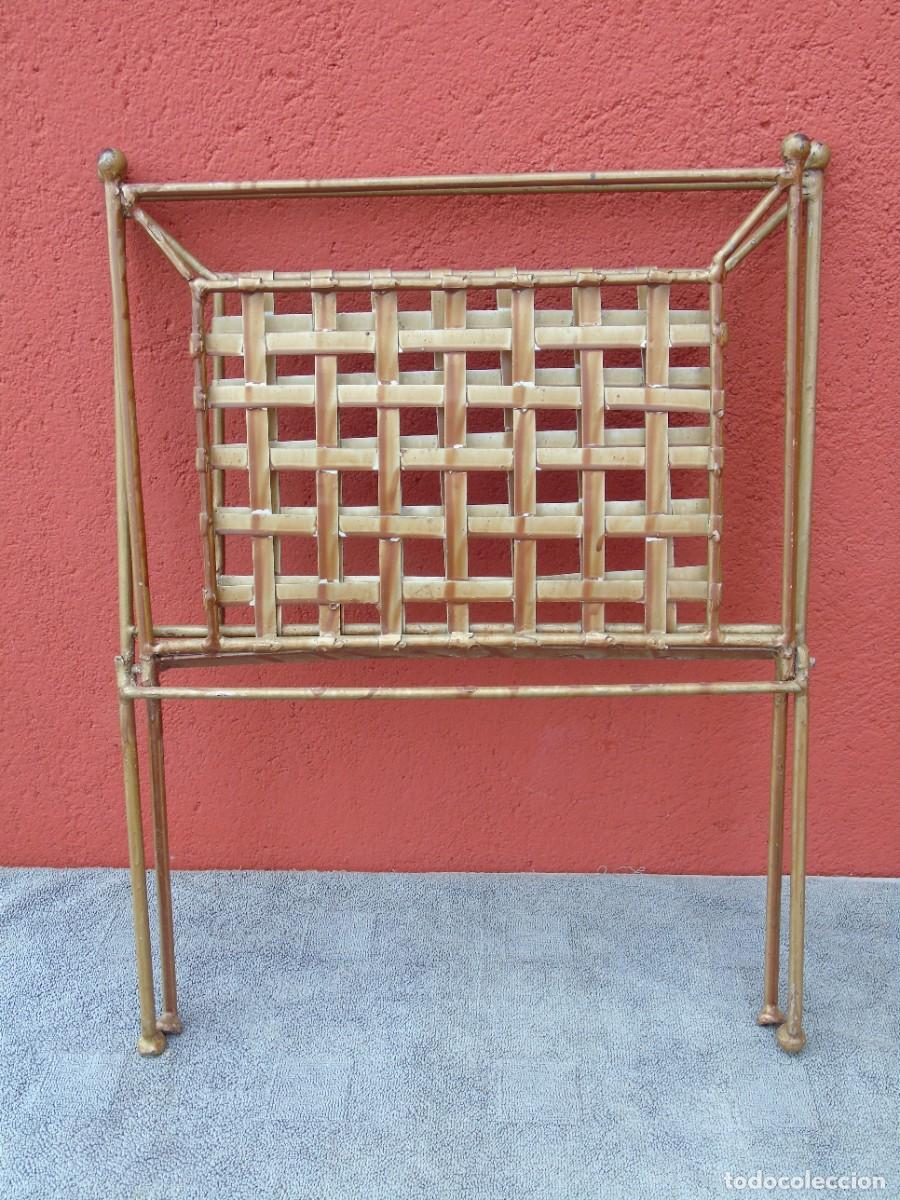 Vintage: REVISTERO DE HIERRO DORADO. PLEGABLE. - Foto 4