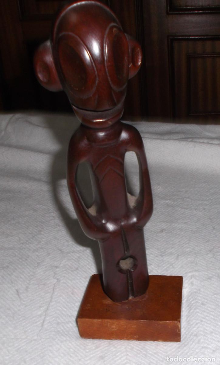 Vintage: figura de madera para ritos cubanos - Foto 1