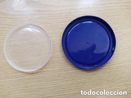 Vintage: 2 TAPAS DE PLASTICO A&Ntilde;OS 90 - Foto 1
