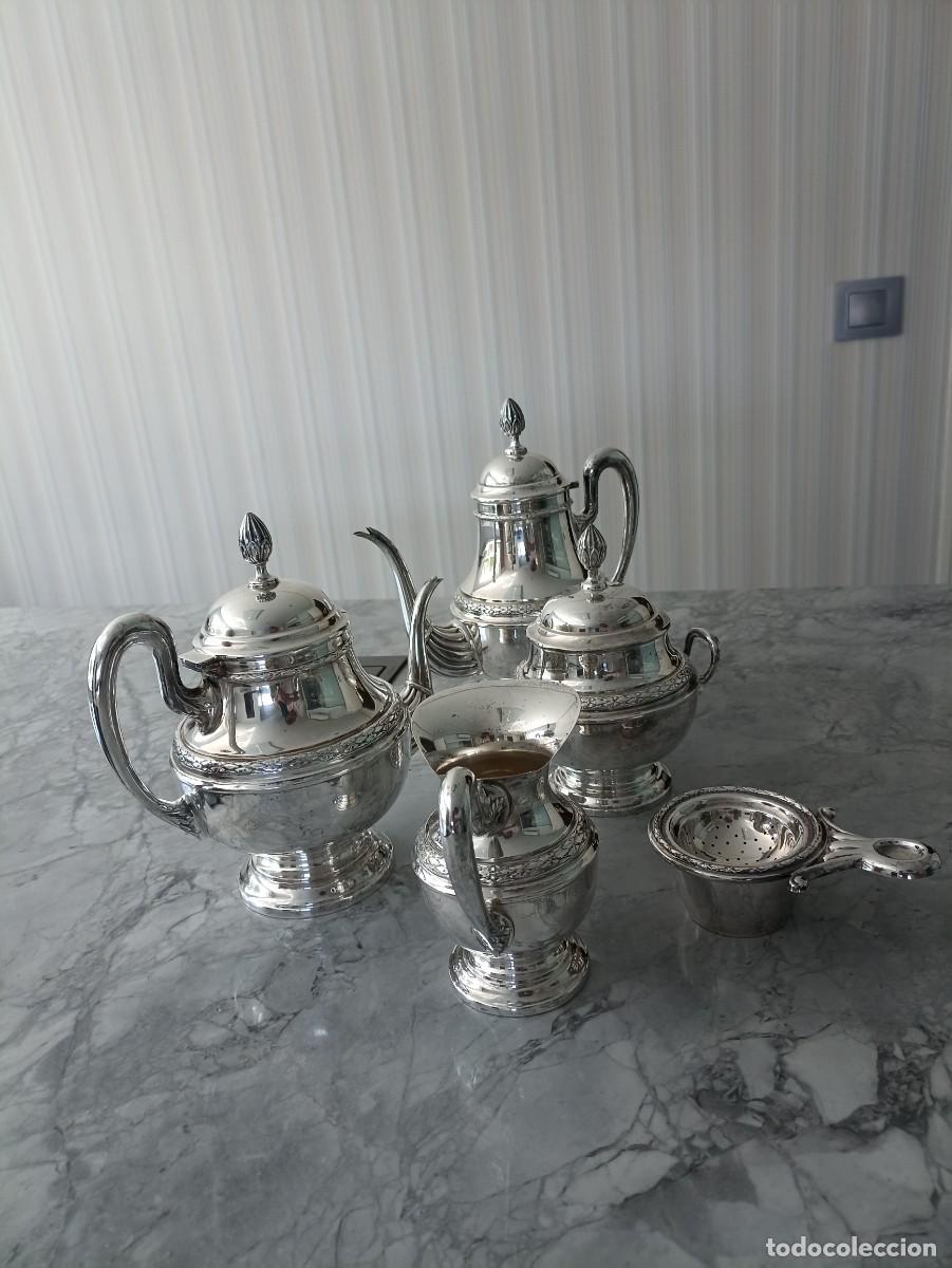 Vintage: Juego de Caf&eacute;/T&eacute; de metal plateado de mediados de los a&ntilde;os 50. Se