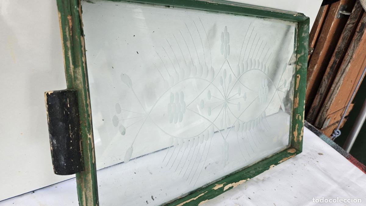 Vintage: bandeja de madera y cristal - Foto 2