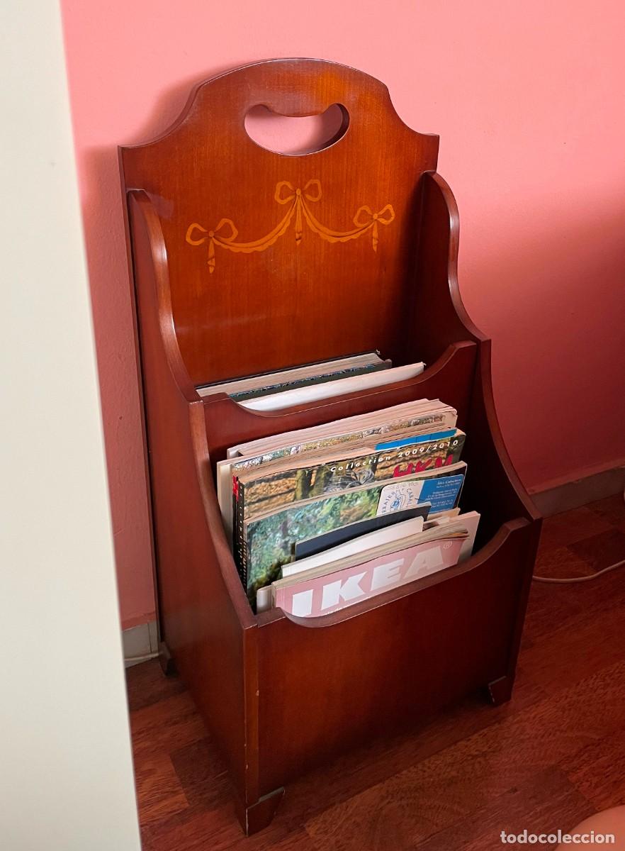 Vintage: REVISTERO DE MADERA CON MARQUETER&Iacute;A - Foto 1
