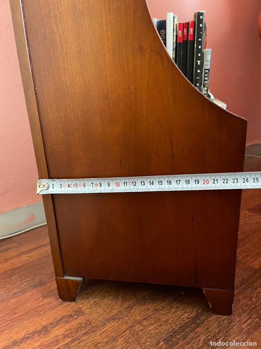 Vintage: REVISTERO DE MADERA CON MARQUETER&Iacute;A - Foto 5