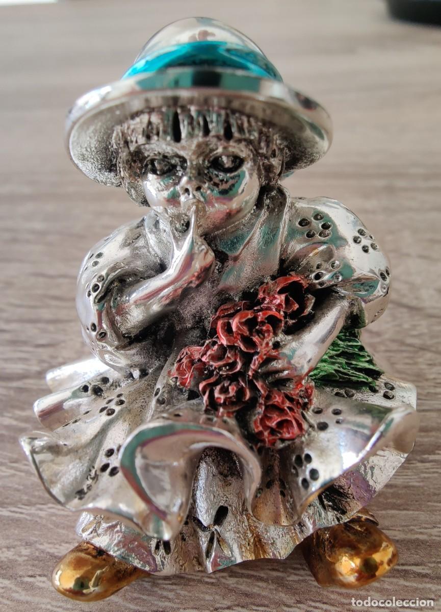 Vintage: Mu&ntilde;eca recubierta en plata de ley. - Foto 2