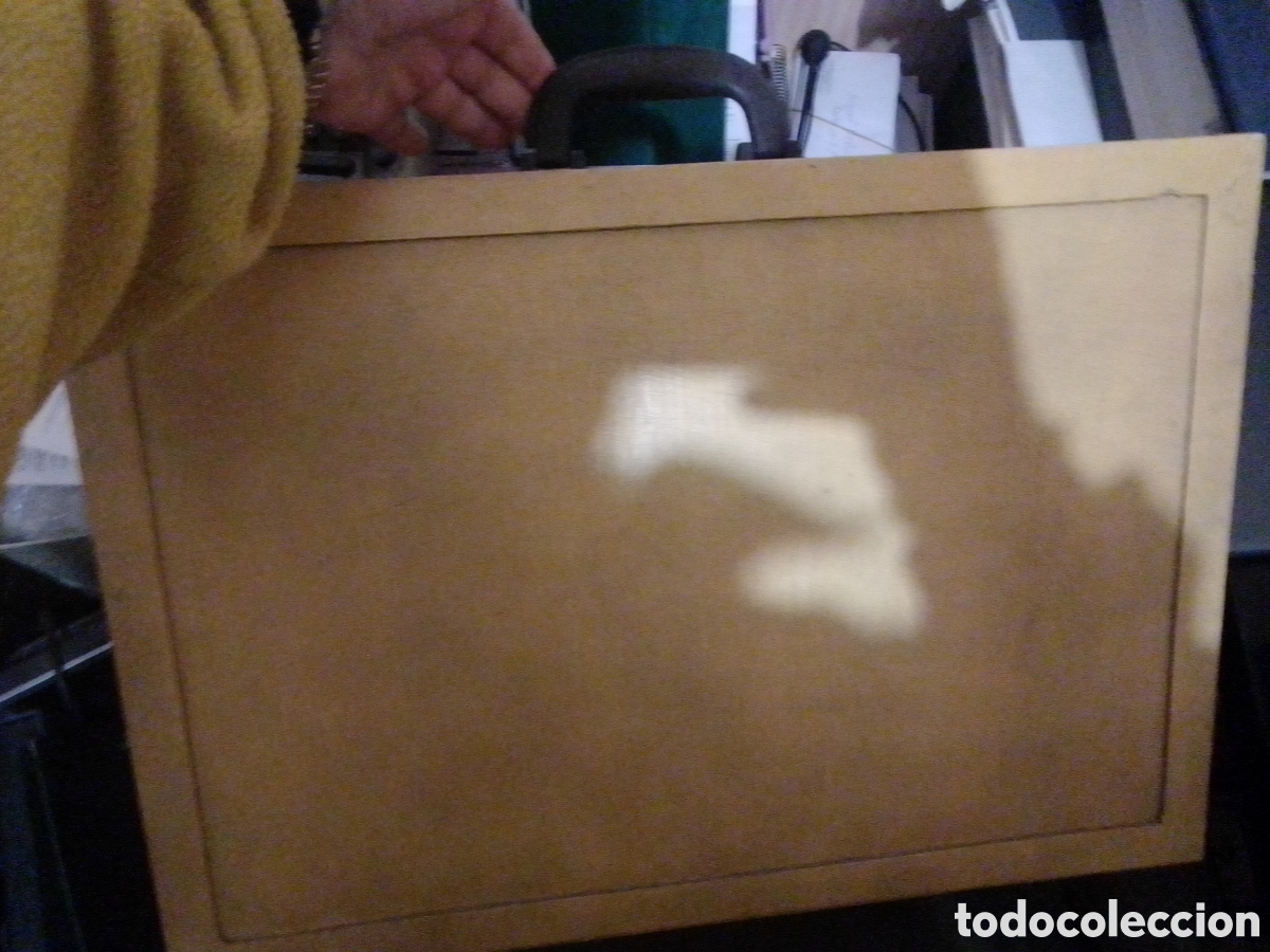 Vintage: Maleta de madera 57*37*13 cms. - Foto 3