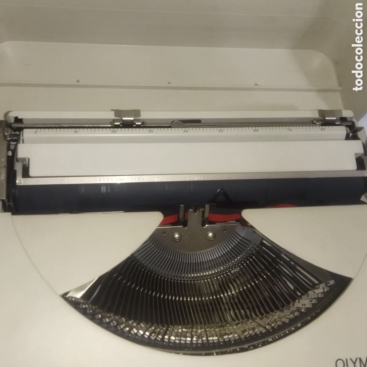 Vintage: M&aacute;quina de escribir Olympia - Foto 2