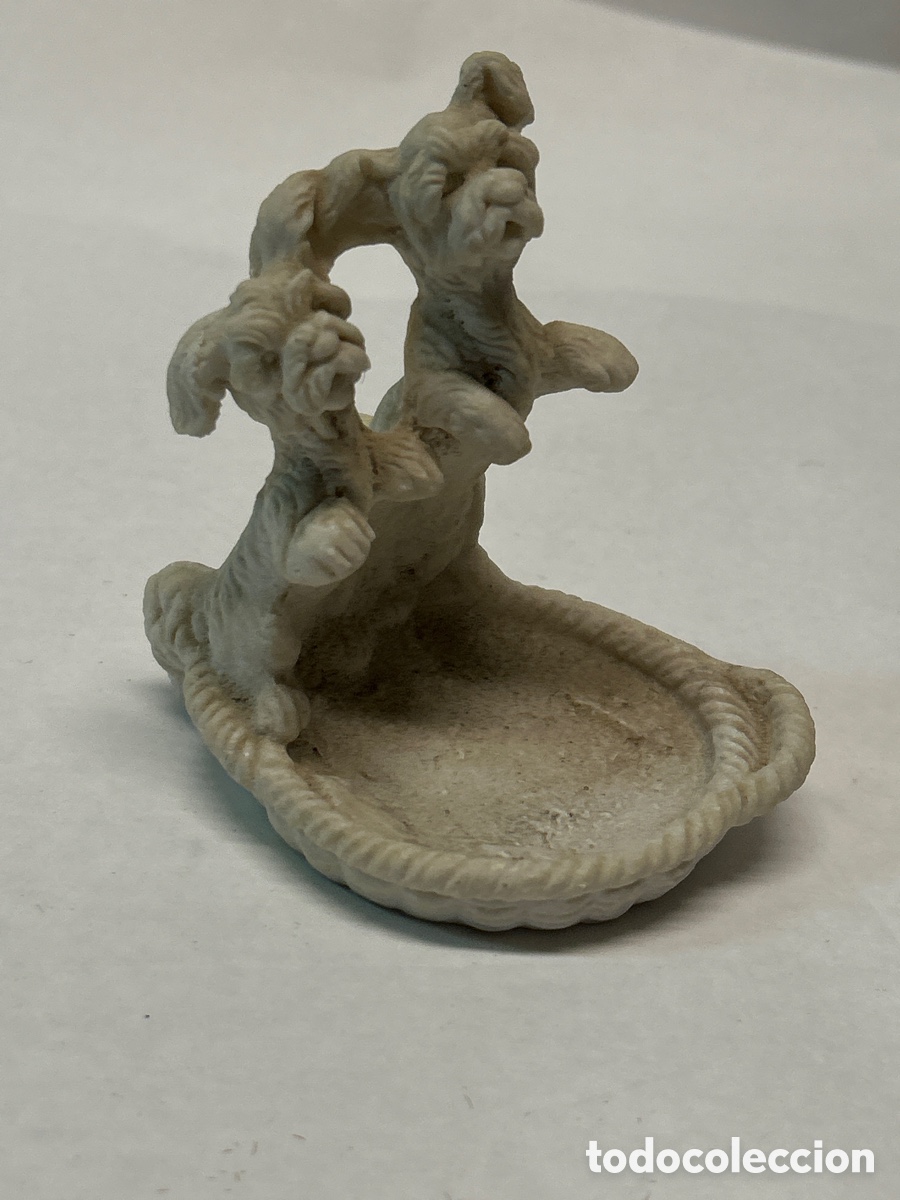 Vintage: Figura perritos saltando - Foto 1