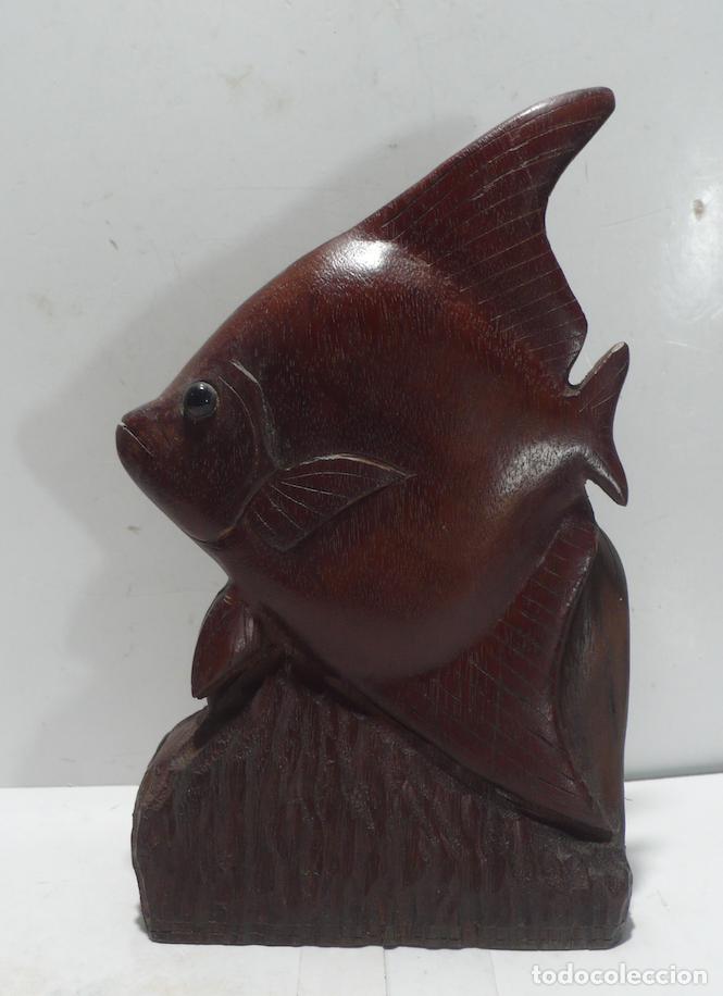 Vintage: pez tallado en madera - Foto 1