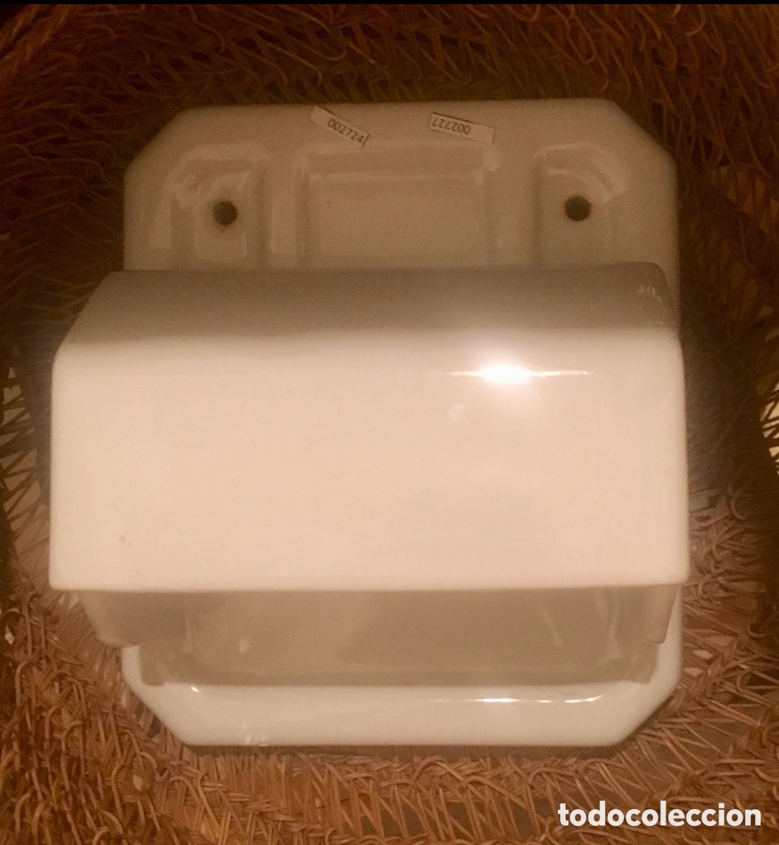 Vintage: Soporte para papel higi&eacute;nico. Porcelana. ROCA. A&ntilde;os 60.