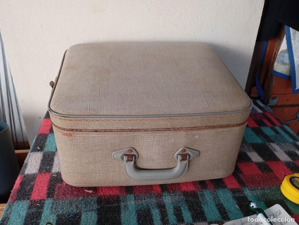 Vintage: maleta de viaje antigua - Foto 1
