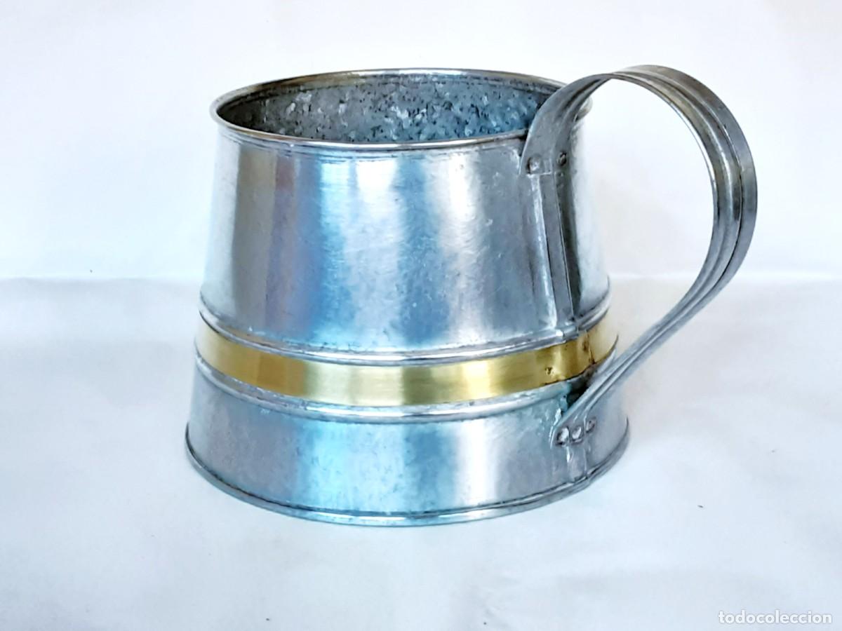 Vintage: RECIPIENTE DE CHAPA Y LATON - Foto 3