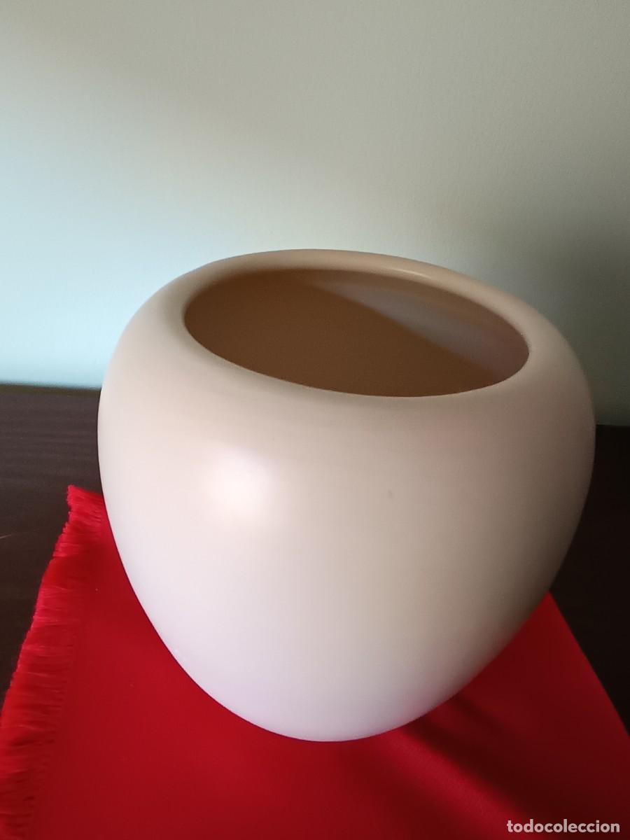 Vintage: MACETERO BLANCO CERAMICA. 15 Cm. Aprox. - Foto 1