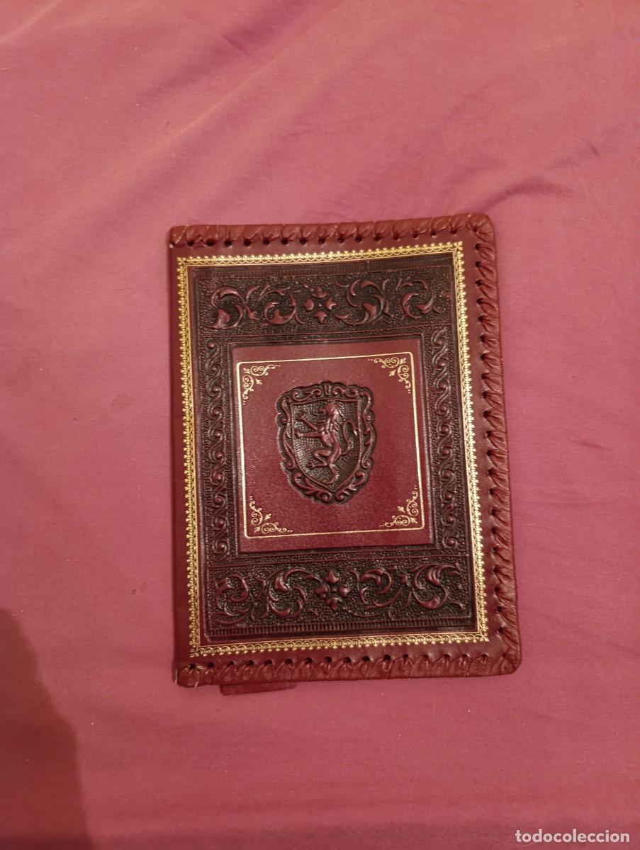 Vintage: Funda de piel para libros con grabados en relieve - Foto 1