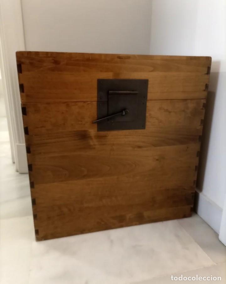 Vintage: Baul de madera clara - Foto 2