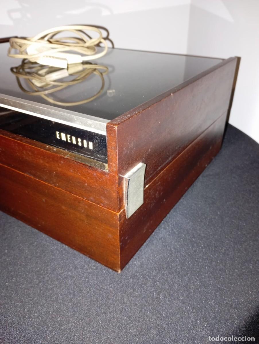 Vintage: Tocadiscos Emerson con sus altavoces de madera - Foto 6