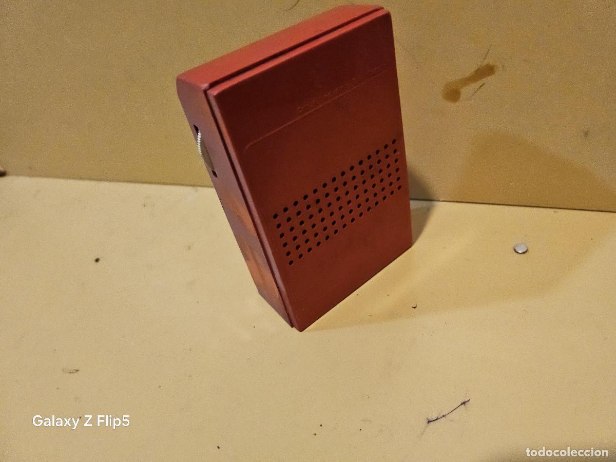 Vintage: radio de transistor de los a&ntilde;os 70 - Foto 4