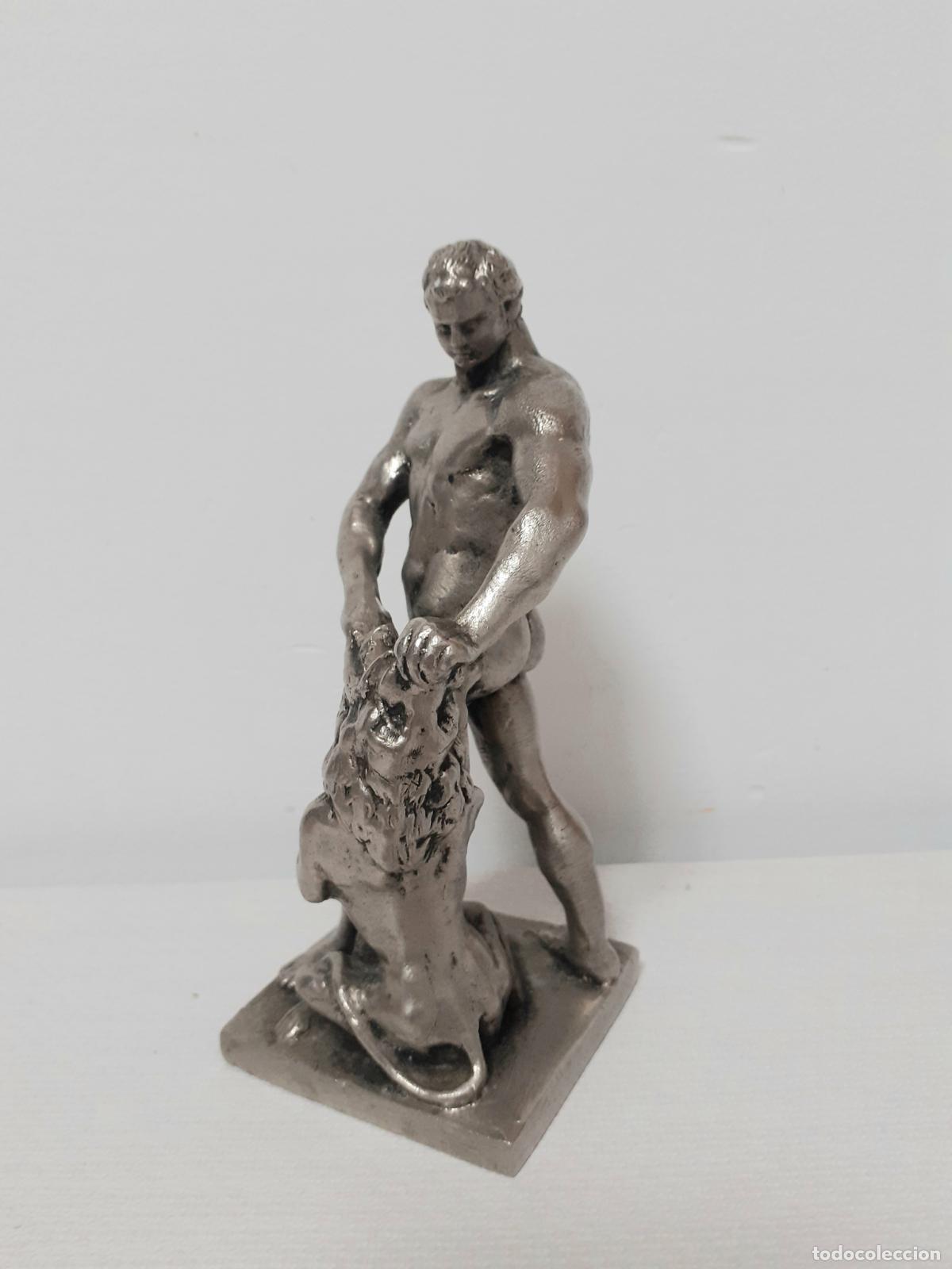 Vintage: Figura Sans&oacute;n contra un le&oacute;n . - Foto 2