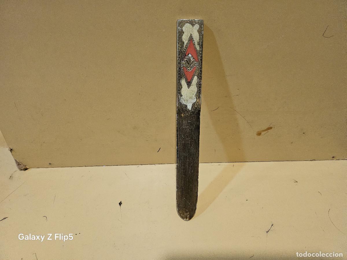 Vintage: abrecarta de madera policroamada - Foto 1