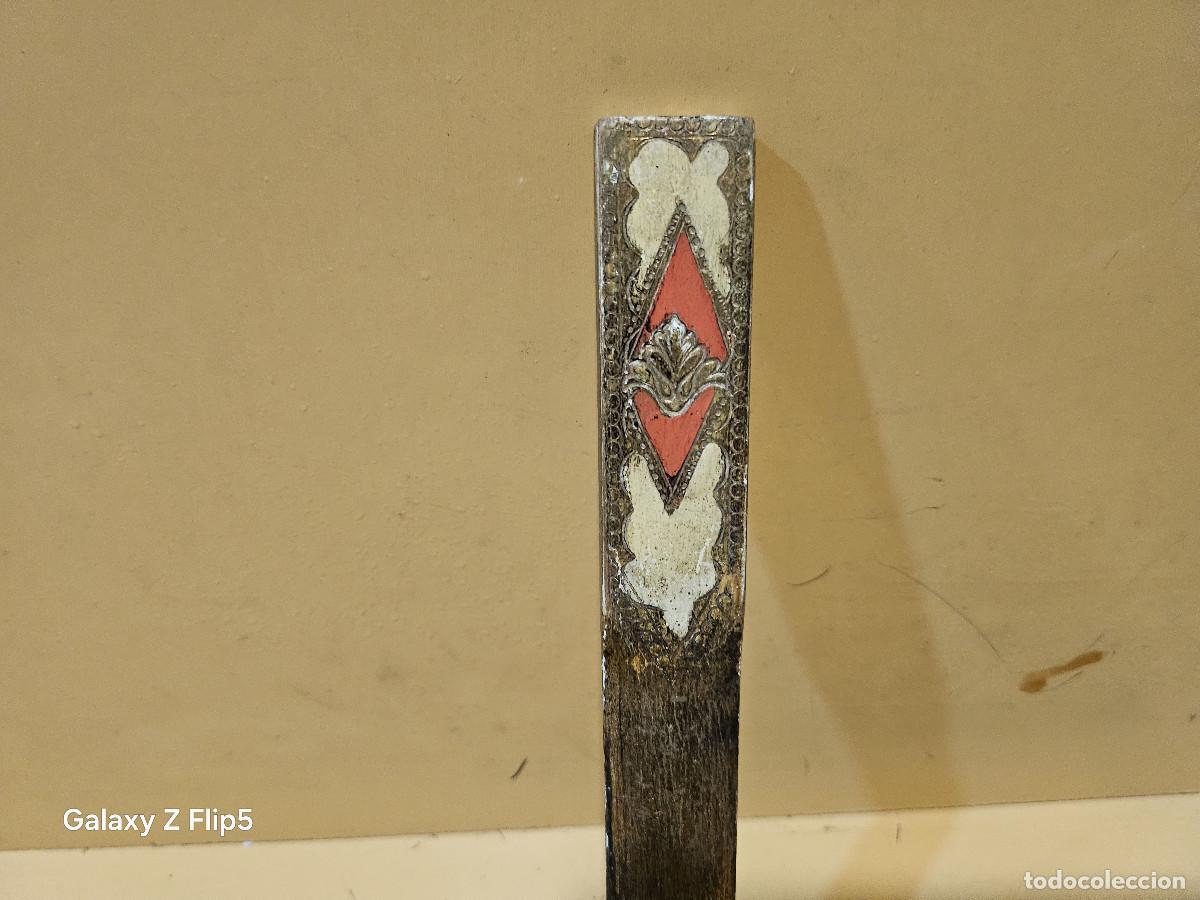 Vintage: abrecarta de madera policroamada - Foto 2