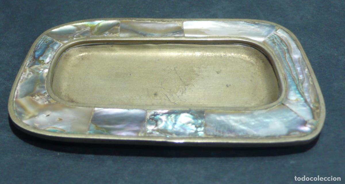 Vintage: PEQUE&Ntilde;A BANDEJA METAL - Foto 2