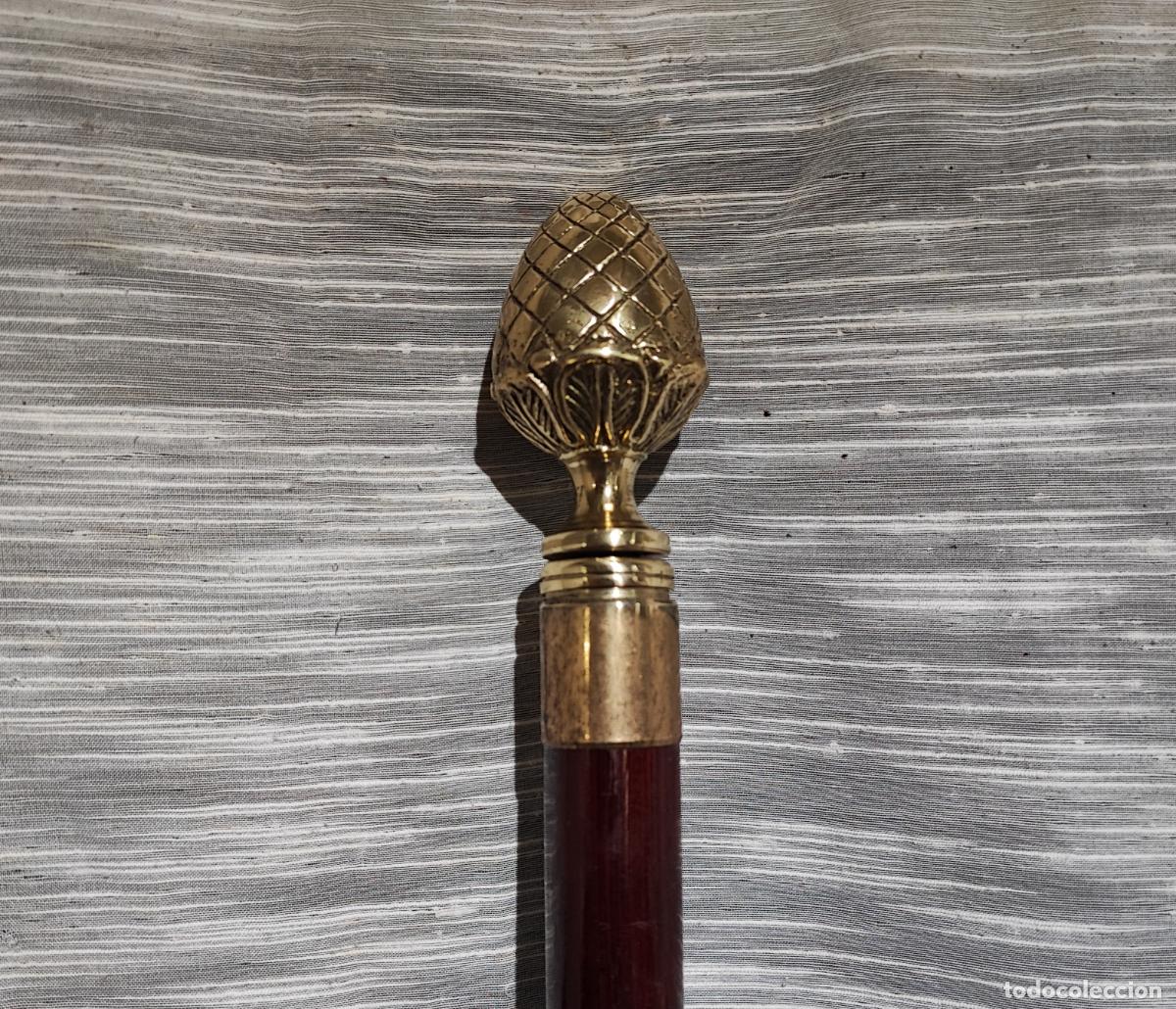 Vintage: BONITO BASTON CON POMO DE BRONCE Y ARO PLAQUE DE ORO - Foto 1