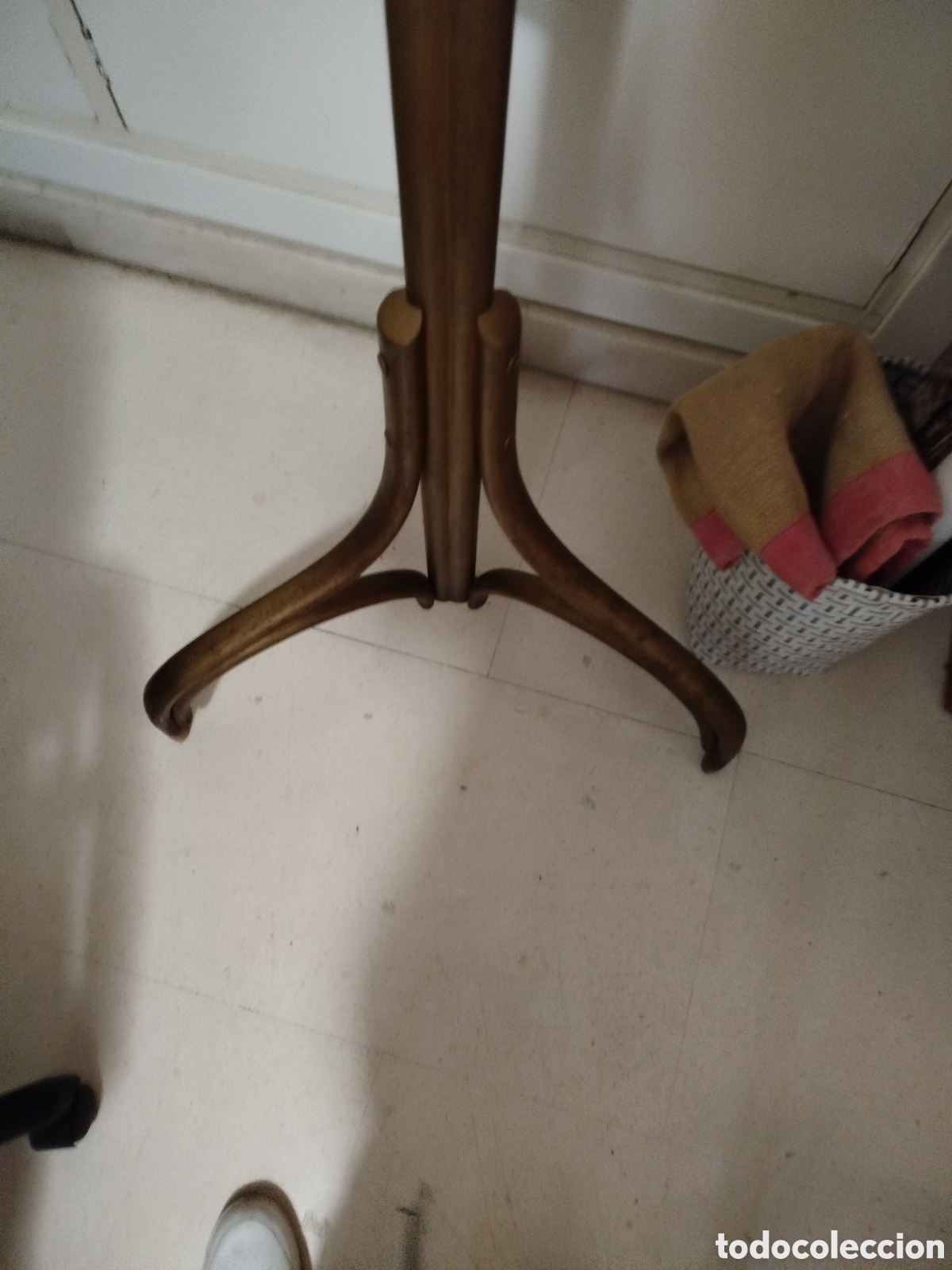 Vintage: Perchero de pie tipo thonet - Foto 3