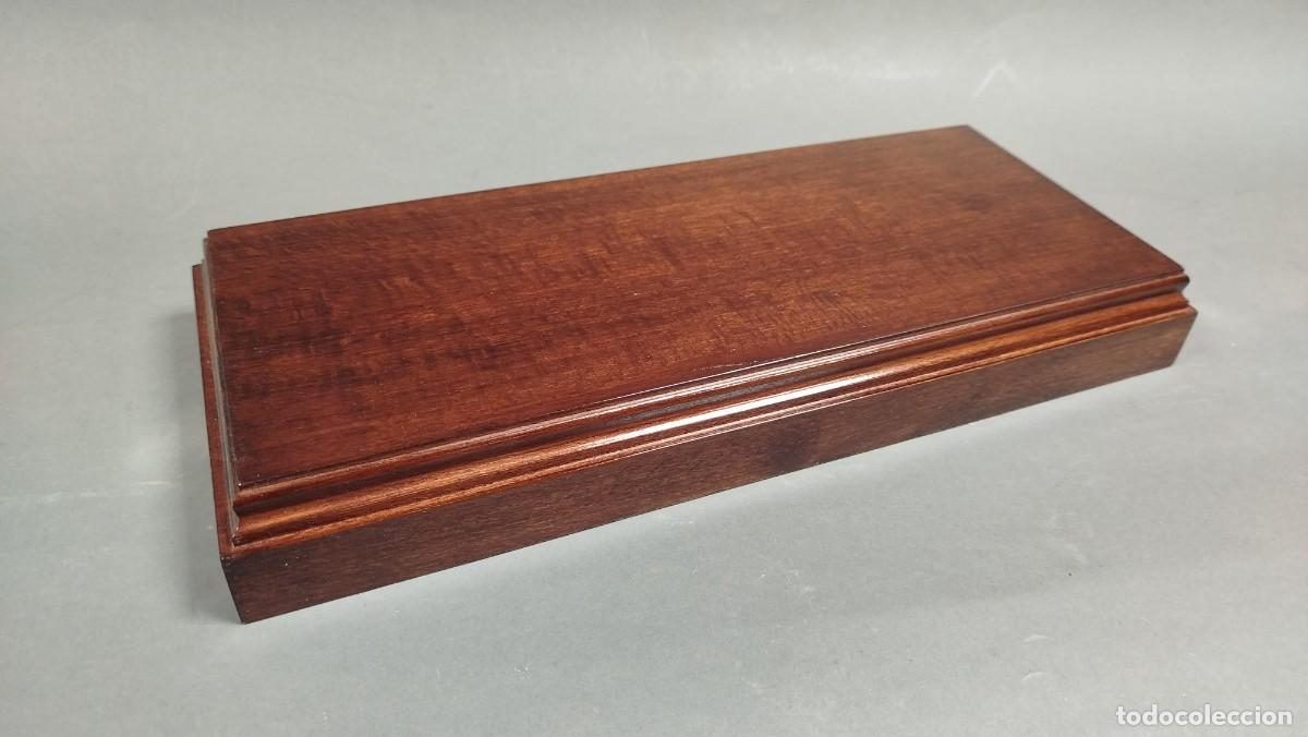 Vintage: BASE RECTANGULAR DE MADERA BARNIZADA - Foto 4