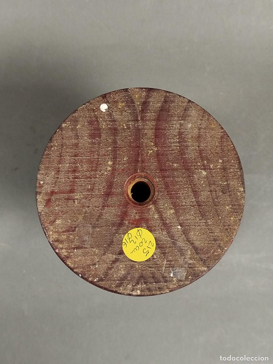 Vintage: BASE DE MADERA PARA COLMILLO DE MARFIL - Foto 2