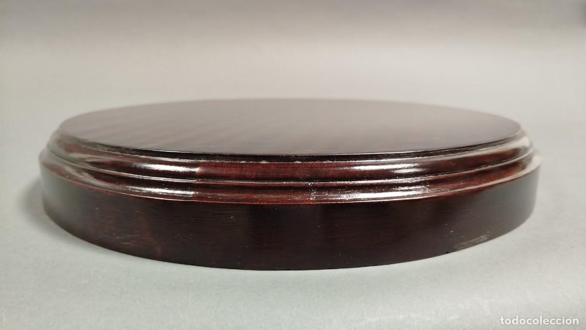 Vintage: BASE CIRCULAR DE MADERA BARNIZADA - Foto 2