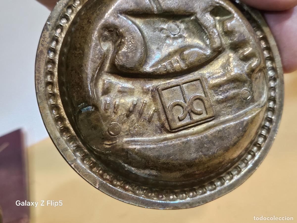 Vintage: peque&ntilde;o plato en bronce - Foto 2