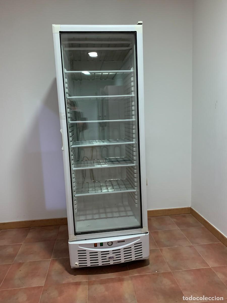 Vintage: FRIO: CONGELADOR EXPOSITOR VERTICAL CIBASA