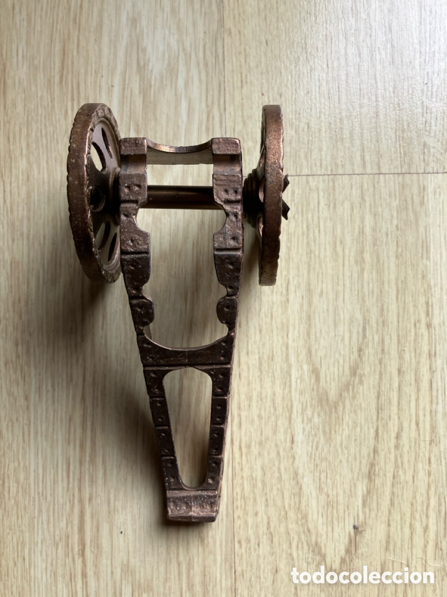 Vintage: Reproducci&oacute;n ca&ntilde;&oacute;n de bronce. - Foto 4