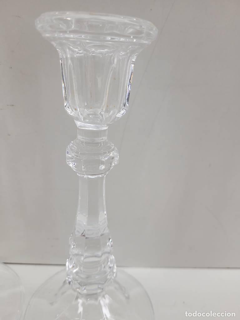 Vintage: 2 PORTAVELAS DE CRISTAL - Foto 2