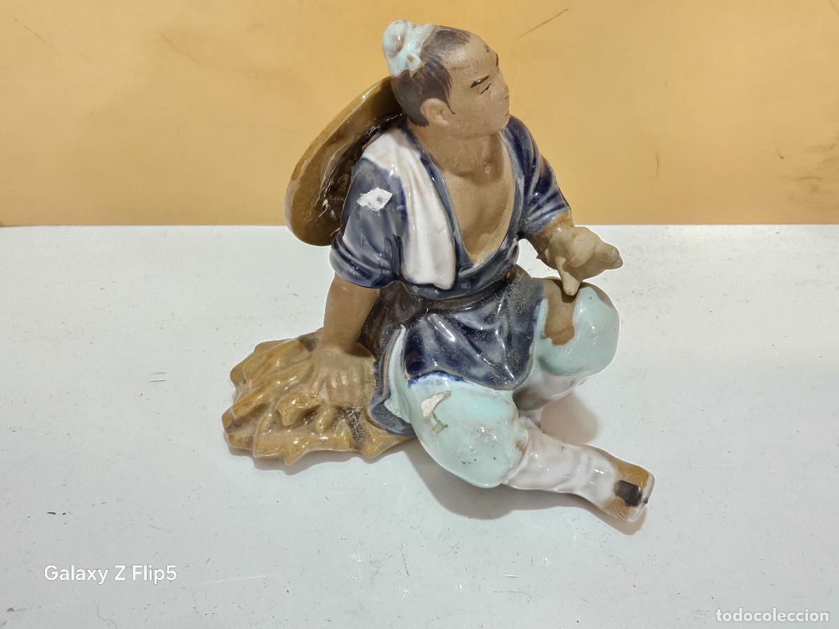 Vintage: figura oriental de terracota - Foto 1
