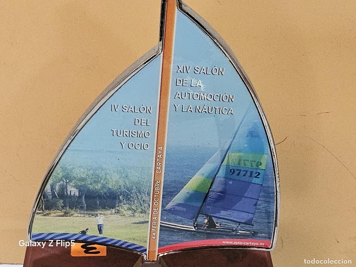 Vintage: trofeo de barco acrilico y madera - Foto 2
