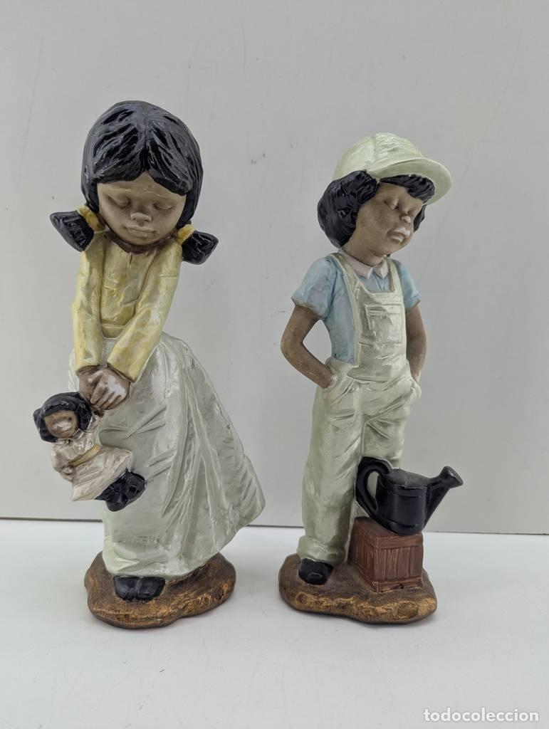 Vintage: 2 FIGURAS DE PORCELANA - Foto 1