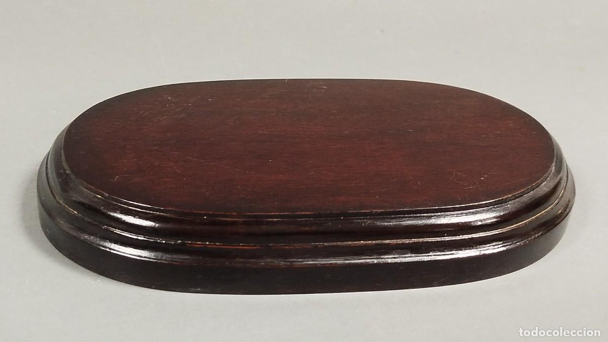 Vintage: BASE DE MADERA BARNIZADA - Foto 1